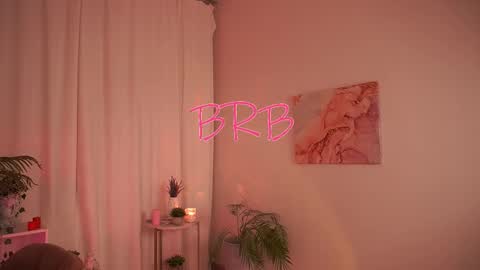  Ava  online show from November 5, 2025, 2:28 pm