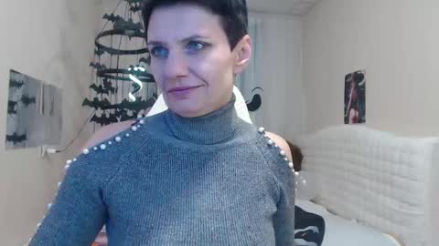 avasaturnian online show from October 13, 2025, 12:16 pm