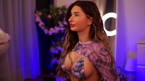 Carina online show from January 20, 2025, 1:39 am