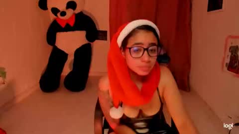 Snapshot of ave_fenix69 chatting on December 31, 2024, 2:19 am Valery -- online show from December 31, 2024, 2:19 am