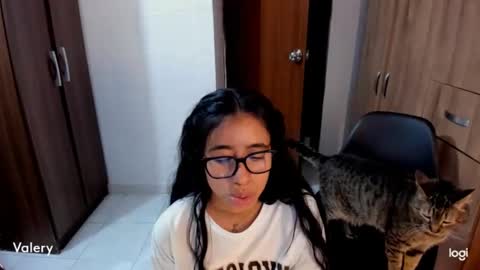 Snapshot of ave_fenix69 chatting on October 24, 2025, 2:30 am Valery -- online show from October 24, 2025, 2:30 am