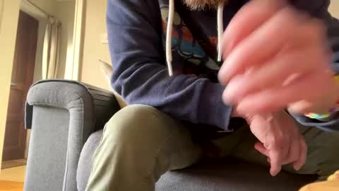 averagebar online show from November 1, 2025, 3:03 pm