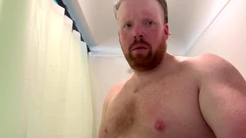 Snapshot of averagedan90 chatting on October 16, 2025, 3:13 pm Dan online show from October 16, 2025, 3:13 pm