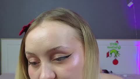 Snapshot of avgustina_love chatting on January 4, 2025, 1:21 pm avgustina_love online show from January 4, 2025, 1:21 pm