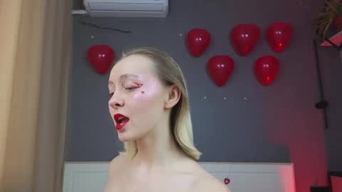 Snapshot of avgustina_love chatting on February 14, 2025, 10:49 am avgustina_love online show from February 14, 2025, 10:49 am