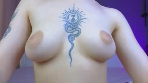 avgustina_love online show from February 4, 2026, 10:43 am