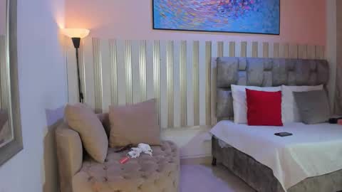 AVIS  online show from February 7, 2026, 4:00 pm