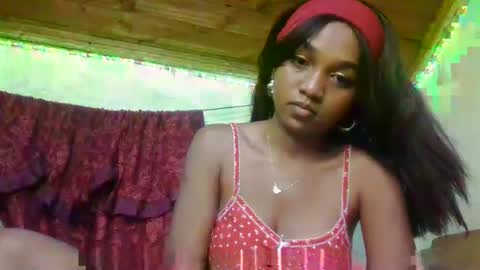 Snapshot of avotraina chatting on May 10, 2026, 6:35 pm avotraina online show from May 10, 2026, 6:35 pm