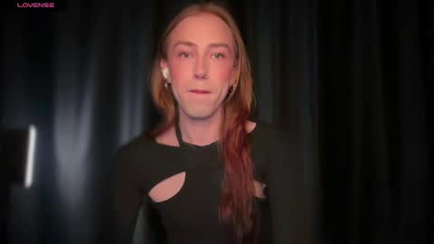 Snapshot of avril_pearly_ chatting on May 31, 2026, 6:42 pm avril_pearly_ online show from May 31, 2026, 6:42 pm