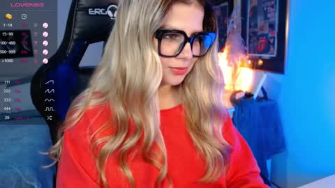 Snapshot of avrill_morgan chatting on February 4, 2025, 11:49 pm Avrill Morgan online show from February 4, 2025, 11:49 pm