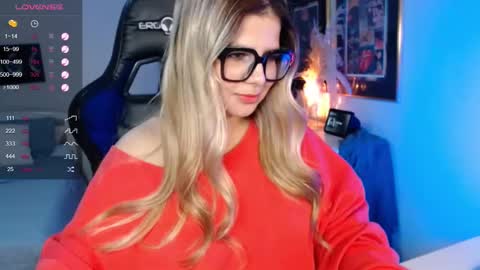 Snapshot of avrill_morgan chatting on February 13, 2025, 10:11 pm Avrill Morgan online show from February 13, 2025, 10:11 pm