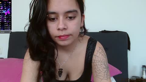 Snapshot of avrilthompson_ chatting on February 3, 2025, 5:14 pm Avril Thompson online show from February 3, 2025, 5:14 pm