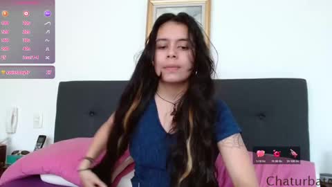 Snapshot of avrilthompson_ chatting on February 15, 2025, 9:26 pm Avril Thompson online show from February 15, 2025, 9:26 pm