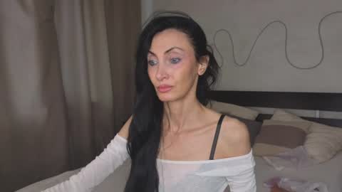 Snapshot of avrora_mars chatting on July 5, 2026, 9:16 am Avrora online show from July 5, 2026, 9:16 am