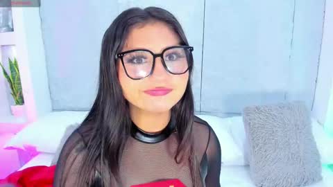 Snapshot of avymilton chatting on October 3, 2025, 11:51 am Avy online show from October 3, 2025, 11:51 am