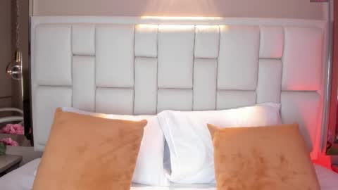 Snapshot of avymilton chatting on December 15, 2025, 11:36 am Avy online show from December 15, 2025, 11:36 am