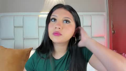 Snapshot of avymilton chatting on January 11, 2026, 11:37 am Avy online show from January 11, 2026, 11:37 am