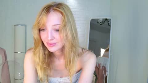 Snapshot of aweryuwu chatting on October 28, 2025, 6:50 am aweryuwu online show from October 28, 2025, 6:50 am