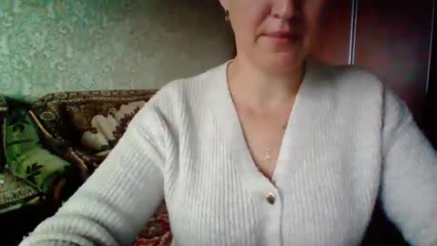 awesomeladyy online show from September 30, 2025, 7:35 am