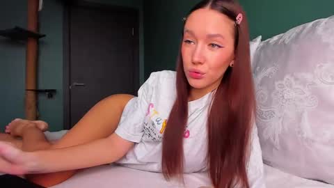 Awgustina online show from February 9, 2025, 9:47 am