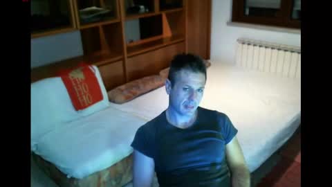 Snapshot of awwwsocutehappynew chatting on December 27, 2024, 6:10 pm HappyNewSky here online show from December 27, 2024, 6:10 pm
