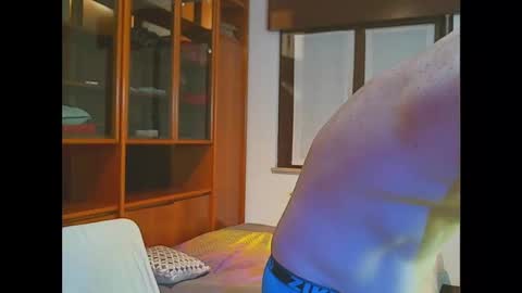 Snapshot of awwwsocutehappynew chatting on January 31, 2025, 9:59 am HappyNewSky here online show from January 31, 2025, 9:59 am