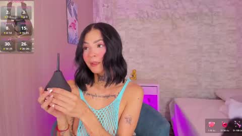 Axara online show from November 10, 2025, 7:57 pm