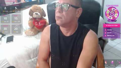 Snapshot of axel264 chatting on February 15, 2026, 7:51 am Alex online show from February 15, 2026, 7:51 am