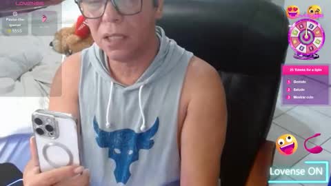 Snapshot of axel264 chatting on February 22, 2026, 2:34 am Alex online show from February 22, 2026, 2:34 am