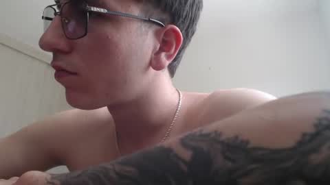 Snapshot of axel__master chatting on July 8, 2026, 4:44 pm axel__master online show from July 8, 2026, 4:44 pm