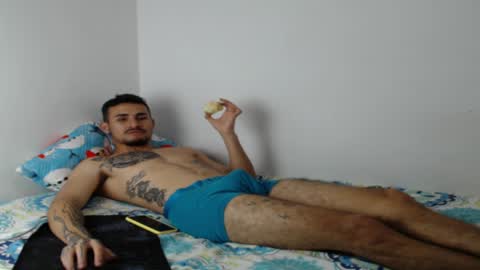 Axel online show from December 25, 2024, 4:54 pm