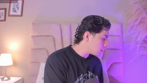 Snapshot of axel_creed chatting on February 9, 2026, 11:14 am Yooung King online show from February 9, 2026, 11:14 am