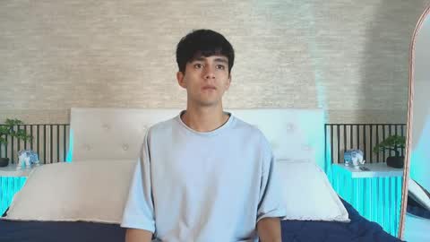 Snapshot of axel_draven chatting on May 7, 2026, 12:32 pm axel_draven online show from May 7, 2026, 12:32 pm