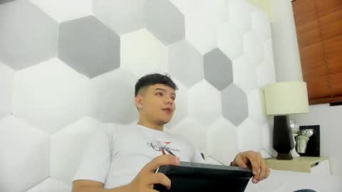 Axel Forte online show from March 21, 2026, 2:09 pm