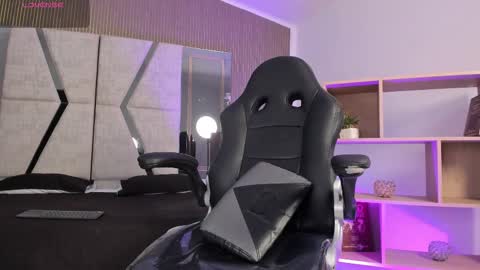 axel_grey_ online show from February 20, 2026, 12:49 pm