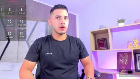 axel_grey_ online show from March 29, 2026, 1:33 pm