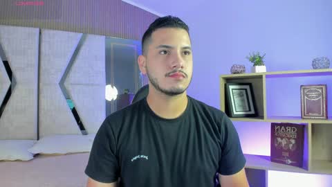 Snapshot of axel_grey_ chatting on April 28, 2026, 12:32 pm axel_grey_ online show from April 28, 2026, 12:32 pm