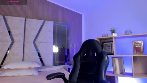 Snapshot of axel_grey_ chatting on May 2, 2026, 12:43 pm axel_grey_ online show from May 2, 2026, 12:43 pm