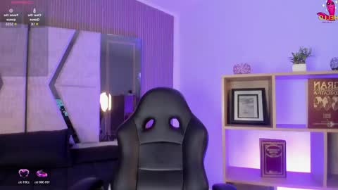 Snapshot of axel_grey_ chatting on June 8, 2026, 1:22 pm axel_grey_ online show from June 8, 2026, 1:22 pm