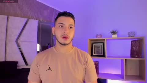 Snapshot of axel_grey_ chatting on July 10, 2026, 12:52 pm axel_grey_ online show from July 10, 2026, 12:52 pm