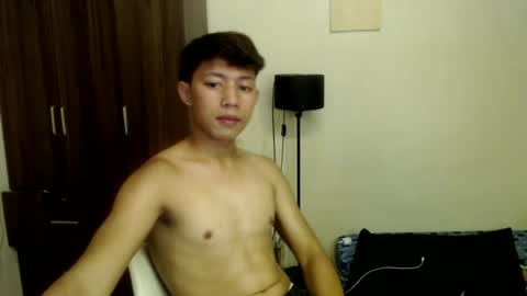 AXEL HARDCOCKX online show from June 24, 2026, 2:49 pm