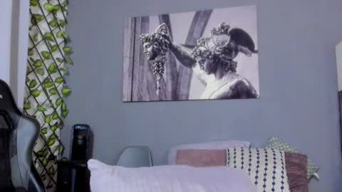 Axel online show from January 8, 2025, 3:19 am