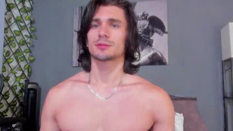 Axel online show from January 12, 2025, 8:14 pm