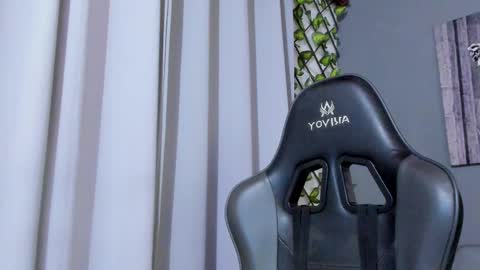 Axel online show from February 17, 2025, 1:15 am