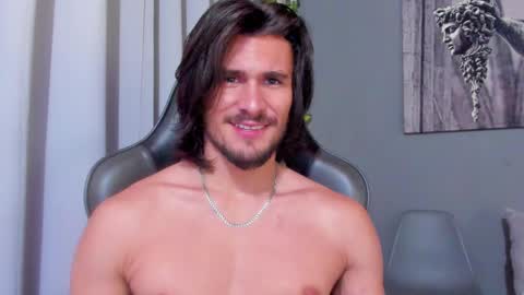 Axel online show from February 21, 2025, 11:54 pm