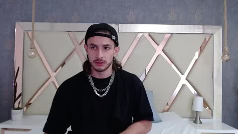 Axel  online show from May 31, 2026, 3:15 am