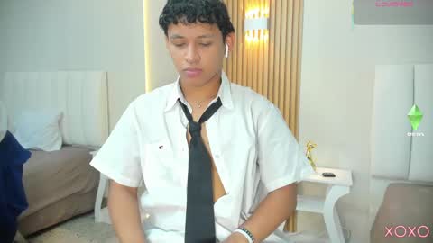 Snapshot of axel_ps chatting on October 16, 2025, 2:45 am Alex online show from October 16, 2025, 2:45 am