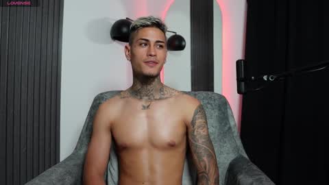 Agustin online show from January 25, 2025, 12:38 am