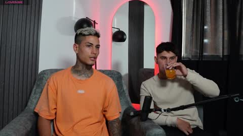 Agustin online show from January 25, 2025, 10:07 pm