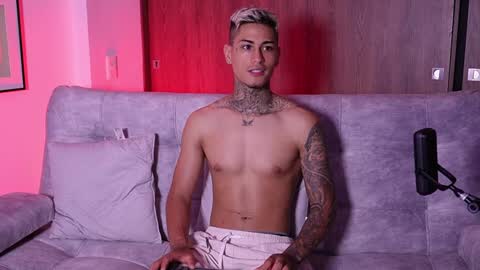 Agustin online show from January 28, 2025, 12:26 am